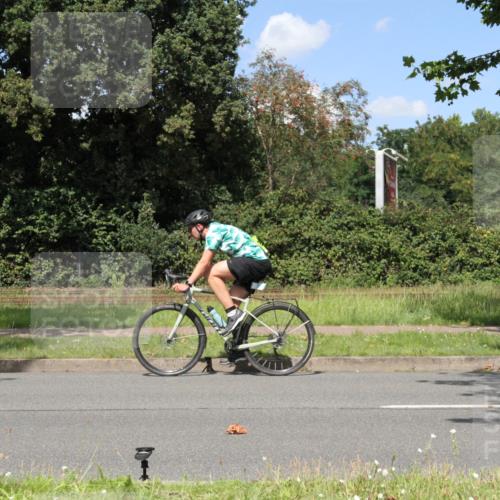 10.08.2025 - GEWOBA Citytriathlon Bremen Yannick Fuchs http://msf.ph/oto/8571983 10.08.2025 14:44:23 Radfahren 9, 28, 200, 278, 323, 408, 445 meine-sportfotos.de