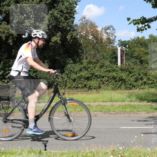 10.08.2025 - GEWOBA Citytriathlon Bremen Yannick Fuchs http://msf.ph/oto/8571987 10.08.2025 14:44:27 Radfahren 9, 28, 200, 323, 408, 445 meine-sportfotos.de