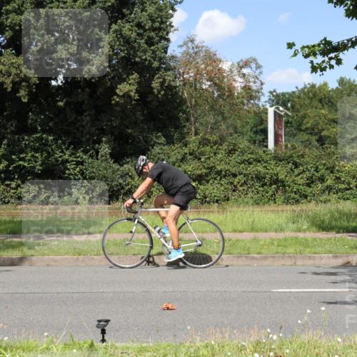 10.08.2025 - GEWOBA Citytriathlon Bremen Yannick Fuchs http://msf.ph/oto/8571991 10.08.2025 14:44:35 Radfahren 9, 73, 200, 208, 323, 383 meine-sportfotos.de