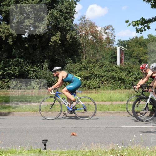 10.08.2025 - GEWOBA Citytriathlon Bremen Yannick Fuchs http://msf.ph/oto/8571993 10.08.2025 14:44:37 Radfahren 9, 73, 200, 208, 323, 383 meine-sportfotos.de