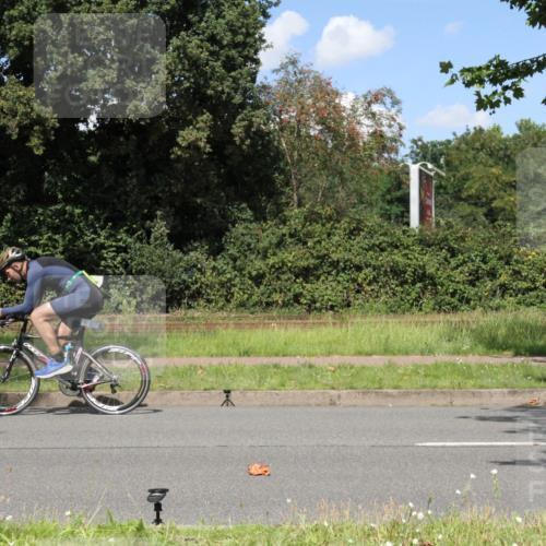 10.08.2025 - GEWOBA Citytriathlon Bremen Yannick Fuchs http://msf.ph/oto/8572002 10.08.2025 14:44:50 Radfahren 35, 73, 208, 346, 383, 484 meine-sportfotos.de