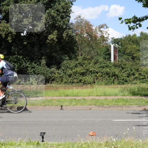 10.08.2025 - GEWOBA Citytriathlon Bremen Yannick Fuchs http://msf.ph/oto/8572048 10.08.2025 14:45:57 Radfahren 61, 99, 166, 182, 269, 273, 404, 441 meine-sportfotos.de
