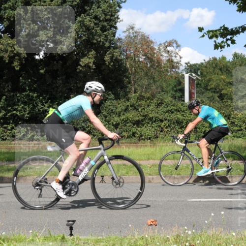 10.08.2025 - GEWOBA Citytriathlon Bremen Yannick Fuchs http://msf.ph/oto/8572055 10.08.2025 14:46:12 Radfahren 61, 182, 269, 270, 363, 422, 499 meine-sportfotos.de