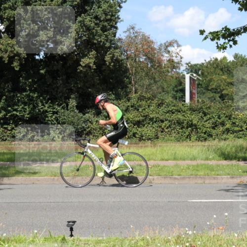 10.08.2025 - GEWOBA Citytriathlon Bremen Yannick Fuchs http://msf.ph/oto/8572094 10.08.2025 14:48:02 Radfahren 22, 331, 350, 418, 447 meine-sportfotos.de