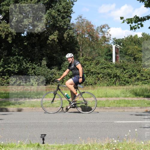 10.08.2025 - GEWOBA Citytriathlon Bremen Yannick Fuchs http://msf.ph/oto/8572108 10.08.2025 14:48:26 Radfahren 189, 196, 457 meine-sportfotos.de