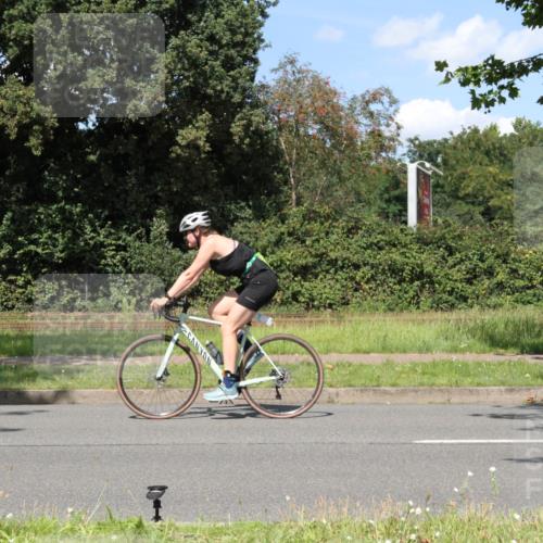 10.08.2025 - GEWOBA Citytriathlon Bremen Yannick Fuchs http://msf.ph/oto/8572116 10.08.2025 14:48:42 Radfahren 179, 276, 365, 389, 426, 487 meine-sportfotos.de