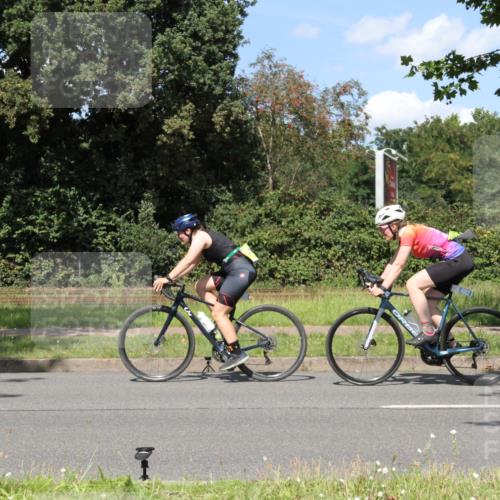 10.08.2025 - GEWOBA Citytriathlon Bremen Yannick Fuchs http://msf.ph/oto/8572119 10.08.2025 14:48:44 Radfahren 179, 181, 276, 365, 389, 426, 487 meine-sportfotos.de