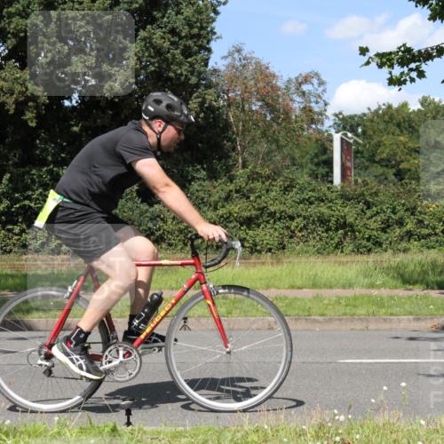 10.08.2025 - GEWOBA Citytriathlon Bremen Yannick Fuchs http://msf.ph/oto/8572135 10.08.2025 14:49:04 Radfahren 181, 318, 351, 373, 403 meine-sportfotos.de