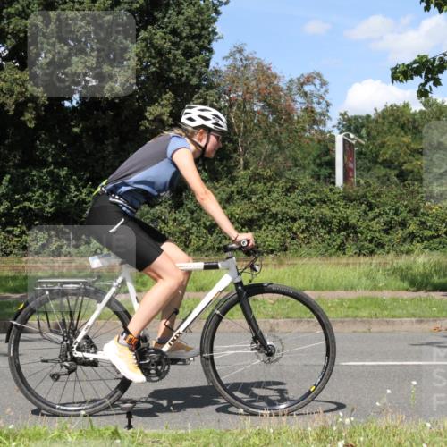 10.08.2025 - GEWOBA Citytriathlon Bremen Yannick Fuchs http://msf.ph/oto/8572146 10.08.2025 14:49:23 Radfahren 286, 373, 401, 461, 491 meine-sportfotos.de
