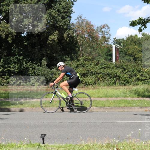 10.08.2025 - GEWOBA Citytriathlon Bremen Yannick Fuchs http://msf.ph/oto/8572147 10.08.2025 14:49:25 Radfahren 286, 328, 373, 401, 461, 491 meine-sportfotos.de
