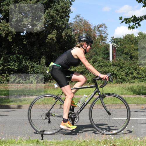10.08.2025 - GEWOBA Citytriathlon Bremen Yannick Fuchs http://msf.ph/oto/8572148 10.08.2025 14:49:33 Radfahren 6, 286, 328, 377, 401, 402, 429, 461, 466, 491, 517 meine-sportfotos.de