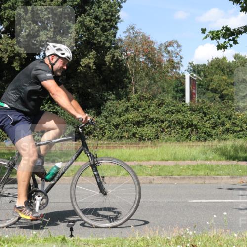 10.08.2025 - GEWOBA Citytriathlon Bremen Yannick Fuchs http://msf.ph/oto/8572149 10.08.2025 14:49:34 Radfahren 6, 286, 328, 377, 401, 402, 429, 461, 466, 491, 517 meine-sportfotos.de