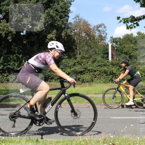10.08.2025 - GEWOBA Citytriathlon Bremen Yannick Fuchs http://msf.ph/oto/8572150 10.08.2025 14:49:36 Radfahren 6, 169, 286, 305, 328, 377, 402, 429, 461, 466, 491, 517 meine-sportfotos.de
