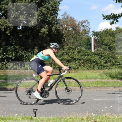 10.08.2025 - GEWOBA Citytriathlon Bremen Yannick Fuchs http://msf.ph/oto/8572161 10.08.2025 14:49:50 Radfahren 6, 169, 193, 293, 305, 322, 328, 377, 402, 407, 429, 466, 509, 517 meine-sportfotos.de