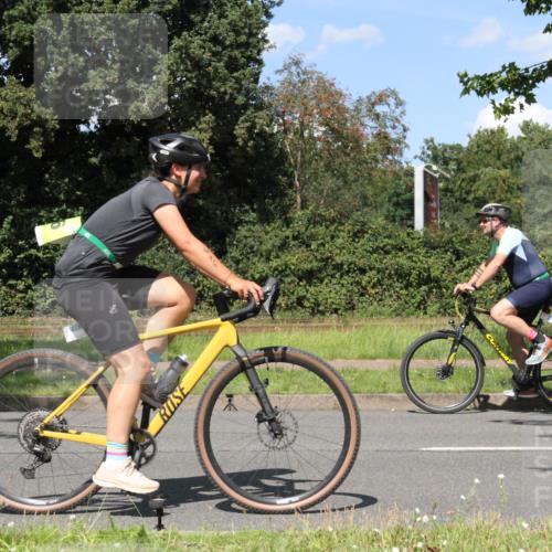 10.08.2025 - GEWOBA Citytriathlon Bremen Yannick Fuchs http://msf.ph/oto/8572186 10.08.2025 14:50:37 Radfahren 231, 416, 504 meine-sportfotos.de