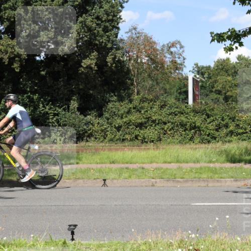 10.08.2025 - GEWOBA Citytriathlon Bremen Yannick Fuchs http://msf.ph/oto/8572188 10.08.2025 14:50:38 Radfahren 231, 416, 504 meine-sportfotos.de
