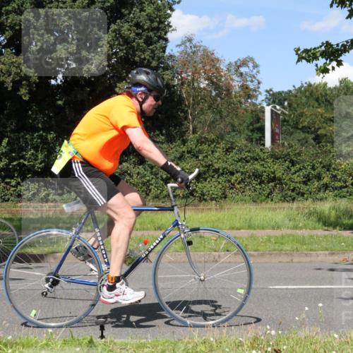 10.08.2025 - GEWOBA Citytriathlon Bremen Yannick Fuchs http://msf.ph/oto/8572192 10.08.2025 14:51:00 Radfahren 275, 379, 411, 470 meine-sportfotos.de