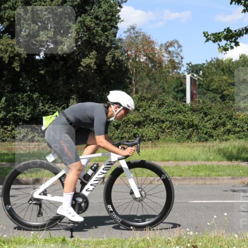 10.08.2025 - GEWOBA Citytriathlon Bremen Yannick Fuchs http://msf.ph/oto/8572197 10.08.2025 14:51:09 Radfahren 338, 379, 411, 470, 494 meine-sportfotos.de