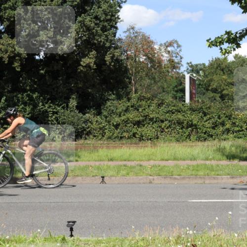 10.08.2025 - GEWOBA Citytriathlon Bremen Yannick Fuchs http://msf.ph/oto/8572212 10.08.2025 14:51:28 Radfahren 212, 338, 374, 399, 468, 492 meine-sportfotos.de