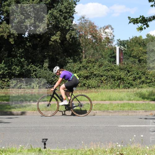 10.08.2025 - GEWOBA Citytriathlon Bremen Yannick Fuchs http://msf.ph/oto/8572221 10.08.2025 14:51:53 Radfahren 183, 237, 341, 368, 428, 523 meine-sportfotos.de