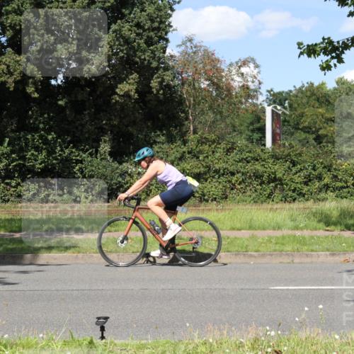 10.08.2025 - GEWOBA Citytriathlon Bremen Yannick Fuchs http://msf.ph/oto/8572225 10.08.2025 14:51:58 Radfahren 183, 315, 321, 341, 368, 428, 523 meine-sportfotos.de