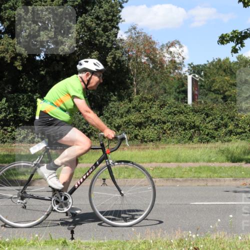 10.08.2025 - GEWOBA Citytriathlon Bremen Yannick Fuchs http://msf.ph/oto/8572232 10.08.2025 14:52:13 Radfahren 315, 321, 327, 341, 361, 368, 381, 412, 428, 496, 520 meine-sportfotos.de