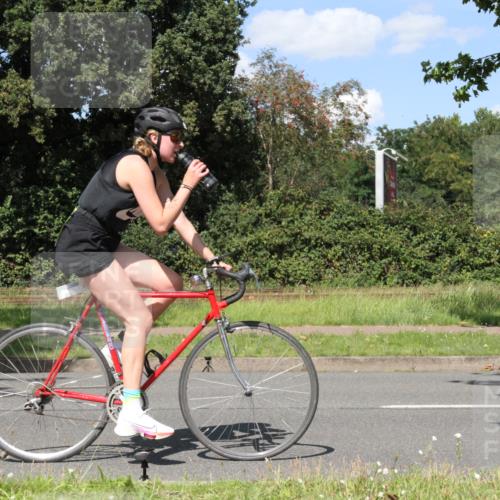 10.08.2025 - GEWOBA Citytriathlon Bremen Yannick Fuchs http://msf.ph/oto/8572236 10.08.2025 14:52:21 Radfahren 315, 327, 329, 347, 361, 381, 412, 439, 469, 496, 520 meine-sportfotos.de