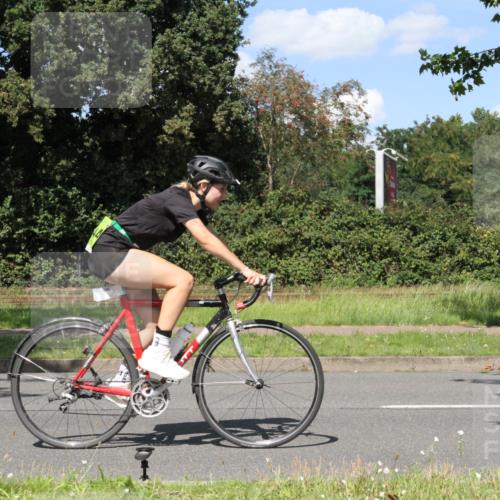 10.08.2025 - GEWOBA Citytriathlon Bremen Yannick Fuchs http://msf.ph/oto/8572238 10.08.2025 14:52:23 Radfahren 327, 329, 347, 361, 381, 412, 439, 469, 496, 520 meine-sportfotos.de