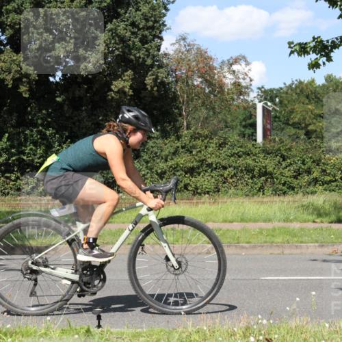 10.08.2025 - GEWOBA Citytriathlon Bremen Yannick Fuchs http://msf.ph/oto/8572242 10.08.2025 14:52:31 Radfahren 327, 329, 347, 361, 381, 439, 459, 469, 496, 520 meine-sportfotos.de