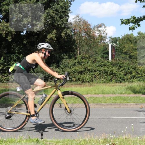 10.08.2025 - GEWOBA Citytriathlon Bremen Yannick Fuchs http://msf.ph/oto/8572250 10.08.2025 14:52:46 Radfahren 378, 459, 510 meine-sportfotos.de
