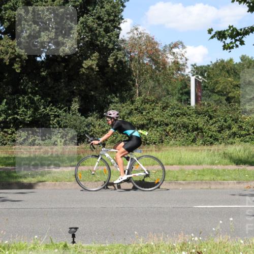 10.08.2025 - GEWOBA Citytriathlon Bremen Yannick Fuchs http://msf.ph/oto/8572257 10.08.2025 14:53:00 Radfahren 376, 378, 385, 463, 510 meine-sportfotos.de