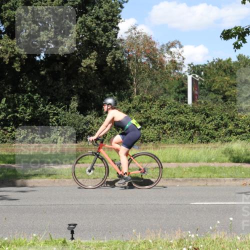10.08.2025 - GEWOBA Citytriathlon Bremen Yannick Fuchs http://msf.ph/oto/8572265 10.08.2025 14:53:10 Radfahren 188, 376, 385, 463 meine-sportfotos.de