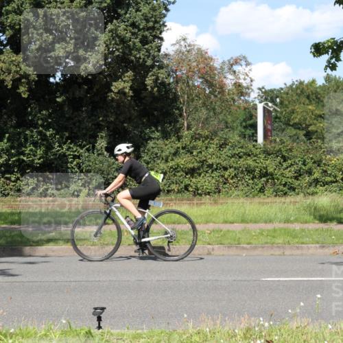 10.08.2025 - GEWOBA Citytriathlon Bremen Yannick Fuchs http://msf.ph/oto/8572271 10.08.2025 14:53:24 Radfahren 188, 419 meine-sportfotos.de