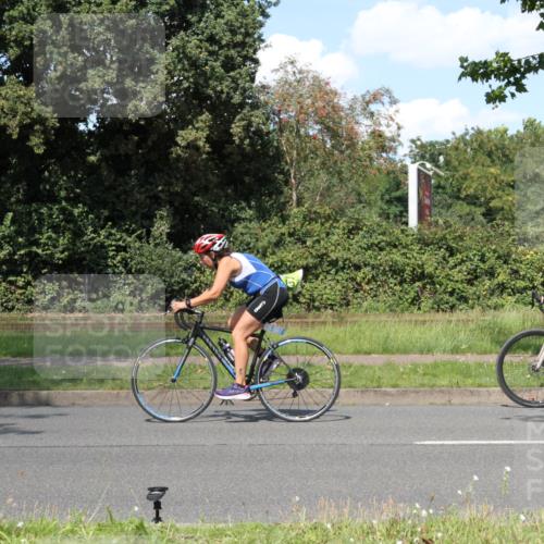 10.08.2025 - GEWOBA Citytriathlon Bremen Yannick Fuchs http://msf.ph/oto/8572276 10.08.2025 14:53:32 Radfahren 188, 419, 501 meine-sportfotos.de