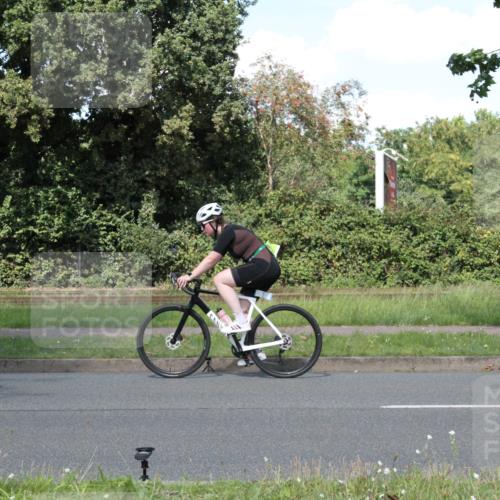 10.08.2025 - GEWOBA Citytriathlon Bremen Yannick Fuchs http://msf.ph/oto/8572282 10.08.2025 14:53:38 Radfahren 291, 419, 438, 501 meine-sportfotos.de