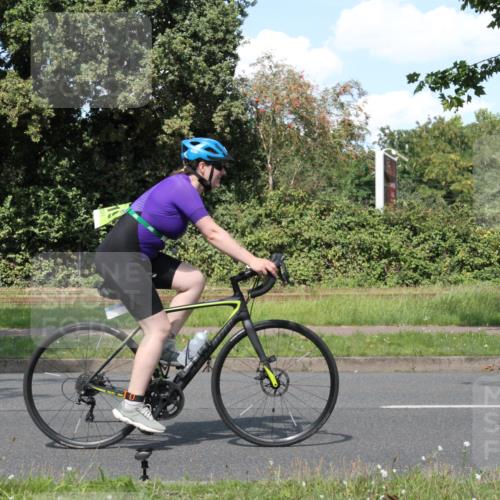 10.08.2025 - GEWOBA Citytriathlon Bremen Yannick Fuchs http://msf.ph/oto/8572283 10.08.2025 14:53:42 Radfahren 291, 300, 419, 438, 501 meine-sportfotos.de