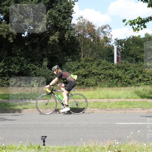 10.08.2025 - GEWOBA Citytriathlon Bremen Yannick Fuchs http://msf.ph/oto/8572291 10.08.2025 14:54:02 Radfahren 291, 300, 345, 362, 433, 434, 473, 485, 508, 519 meine-sportfotos.de
