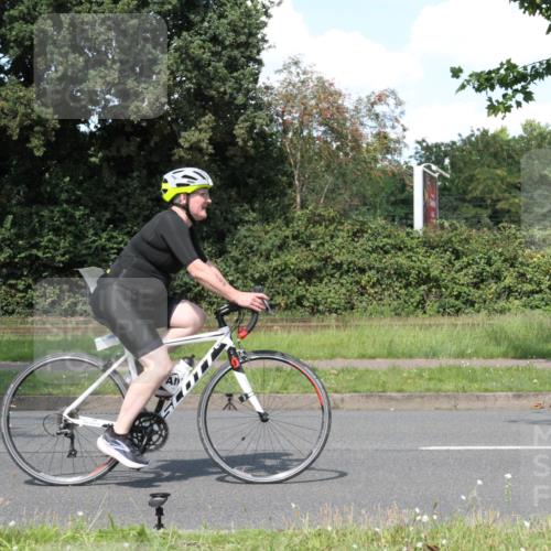 10.08.2025 - GEWOBA Citytriathlon Bremen Yannick Fuchs http://msf.ph/oto/8572304 10.08.2025 14:54:18 Radfahren 206, 324, 362, 387, 393, 433, 454, 475, 508, 519 meine-sportfotos.de