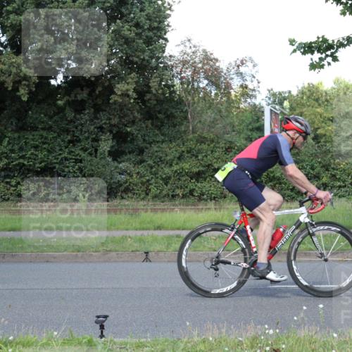 10.08.2025 - GEWOBA Citytriathlon Bremen Yannick Fuchs http://msf.ph/oto/8572313 10.08.2025 14:54:31 Radfahren 194, 206, 316, 324, 355, 370, 387, 393, 440, 454, 475, 489, 507, 514, 518 meine-sportfotos.de
