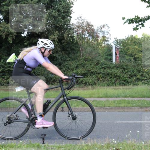 10.08.2025 - GEWOBA Citytriathlon Bremen Yannick Fuchs http://msf.ph/oto/8572314 10.08.2025 14:54:33 Radfahren 194, 206, 316, 355, 370, 387, 393, 440, 489, 507, 514, 518 meine-sportfotos.de
