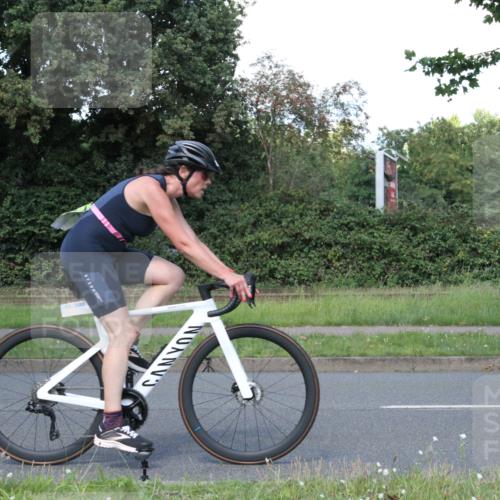 10.08.2025 - GEWOBA Citytriathlon Bremen Yannick Fuchs http://msf.ph/oto/8572315 10.08.2025 14:54:35 Radfahren 194, 316, 355, 370, 387, 393, 440, 489, 507, 514, 518 meine-sportfotos.de