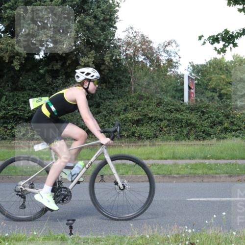 10.08.2025 - GEWOBA Citytriathlon Bremen Yannick Fuchs http://msf.ph/oto/8572318 10.08.2025 14:54:41 Radfahren 194, 316, 355, 370, 387, 393, 440, 489, 507, 514, 518 meine-sportfotos.de