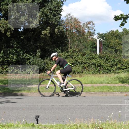 10.08.2025 - GEWOBA Citytriathlon Bremen Yannick Fuchs http://msf.ph/oto/8572348 10.08.2025 14:56:27 Radfahren 502 meine-sportfotos.de
