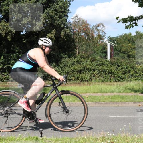 10.08.2025 - GEWOBA Citytriathlon Bremen Yannick Fuchs http://msf.ph/oto/8572366 10.08.2025 14:57:39 Radfahren 340, 398, 413, 420, 437, 452 meine-sportfotos.de