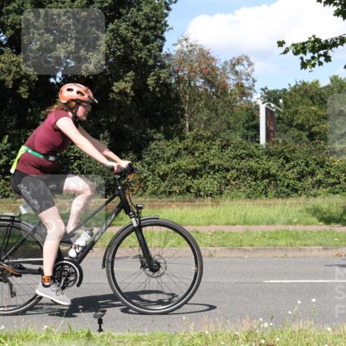 10.08.2025 - GEWOBA Citytriathlon Bremen Yannick Fuchs http://msf.ph/oto/8572370 10.08.2025 14:57:47 Radfahren 398, 420, 437, 452 meine-sportfotos.de