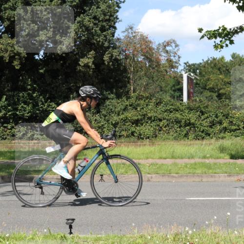 10.08.2025 - GEWOBA Citytriathlon Bremen Yannick Fuchs http://msf.ph/oto/8572375 10.08.2025 14:58:15 Radfahren 425, 512, 515 meine-sportfotos.de
