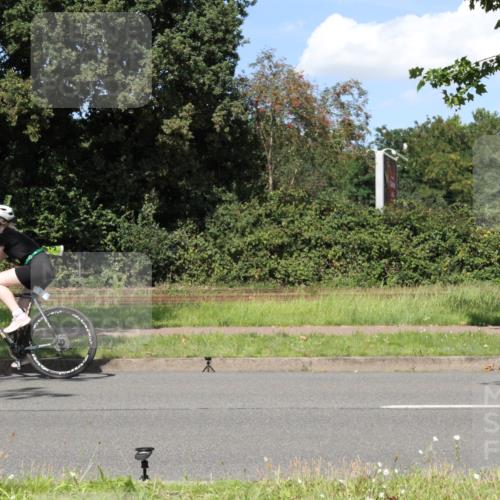 10.08.2025 - GEWOBA Citytriathlon Bremen Yannick Fuchs http://msf.ph/oto/8572379 10.08.2025 14:58:42 Radfahren 319, 421, 521 meine-sportfotos.de