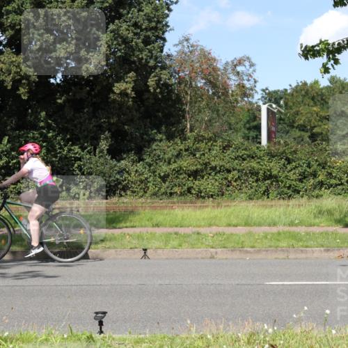 10.08.2025 - GEWOBA Citytriathlon Bremen Yannick Fuchs http://msf.ph/oto/8572389 10.08.2025 15:01:21 Radfahren  meine-sportfotos.de