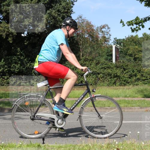 10.08.2025 - GEWOBA Citytriathlon Bremen Yannick Fuchs http://msf.ph/oto/8572395 10.08.2025 15:02:57 Radfahren 236, 354, 529 meine-sportfotos.de