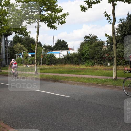 10.08.2025 - GEWOBA Citytriathlon Bremen Yannick Fuchs http://msf.ph/oto/8572485 10.08.2025 12:48:27 Radfahren 839, 1026 meine-sportfotos.de